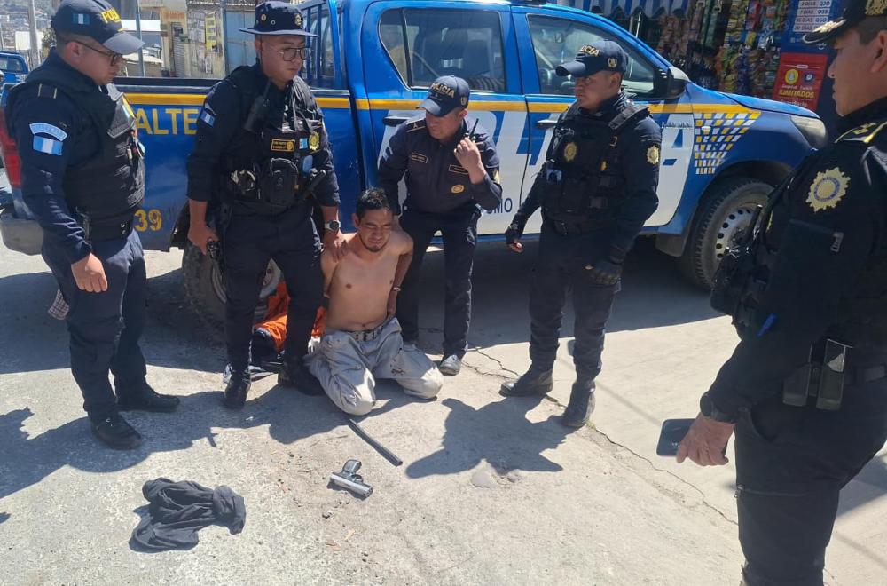 ¡Terror en bus! Capturan a terrorista del barrio 18 en pleno ataque