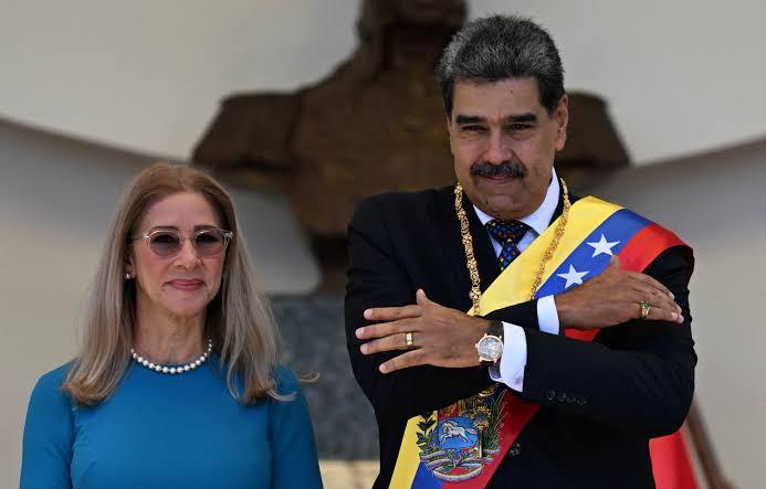 Maduro y Cilia Flores enfrentan nuevos cargos por presunta tortura