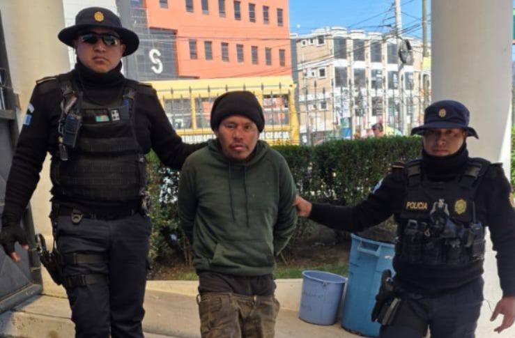 Capturan a hombre tras atacar con arma blanca a mujer