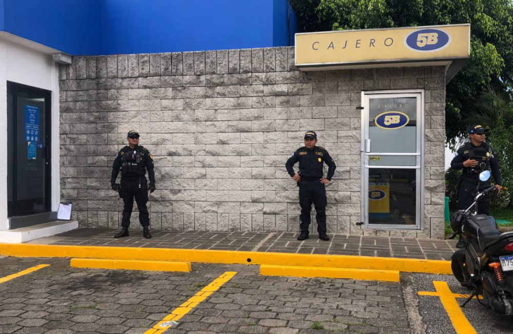 PNC suspende descansos para reforzar seguridad por el pago del bono 14