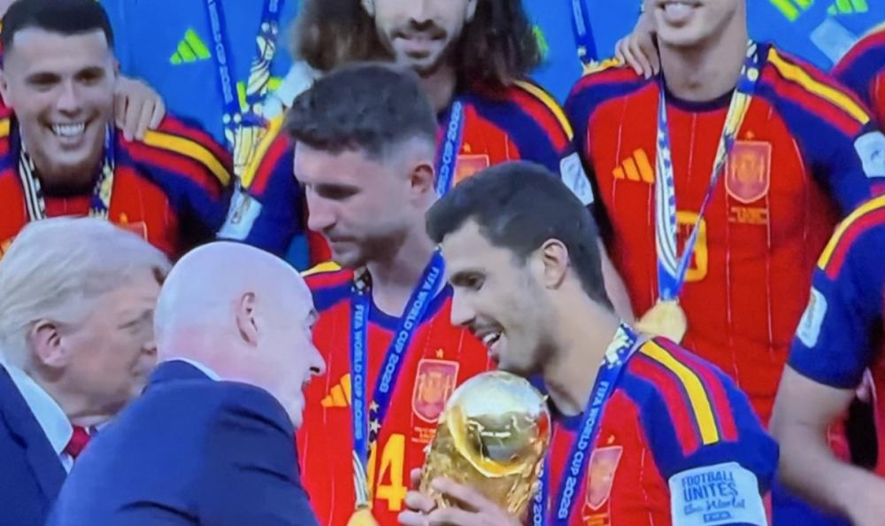 La Roja levanta la Copa del Mundo y conquista su segunda estrella