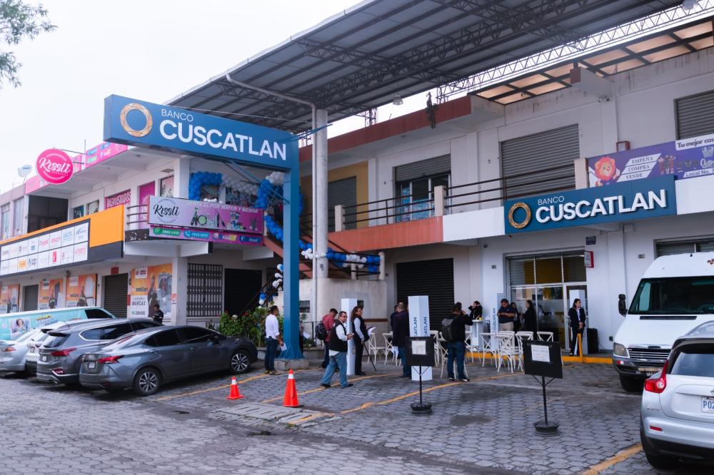 Agencia de Banco Cuscatlán abre en Xela con atención moderna