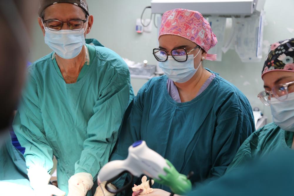 Retiran tumor gigante y salvan embarazo en HRO de Quetzaltenango