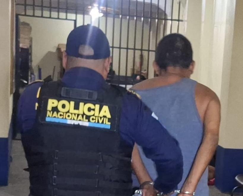 Capturan a hombre tras agredir a su madre en Retalhuleu