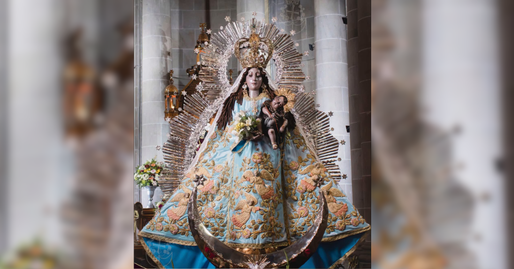 Virgen del Rosario será trasladada hoy al altar mayor en Xela