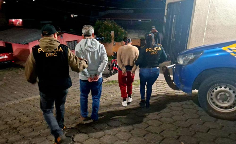 Pareja es capturada en Chimaltenango por nueve órdenes judiciales