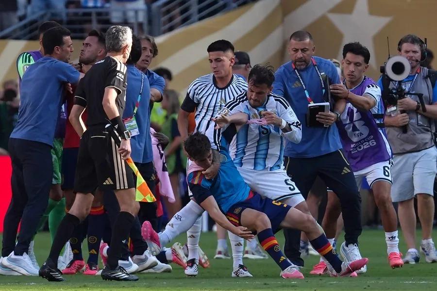 FIFA abre investigación por incidentes tras final del Mundial 2026