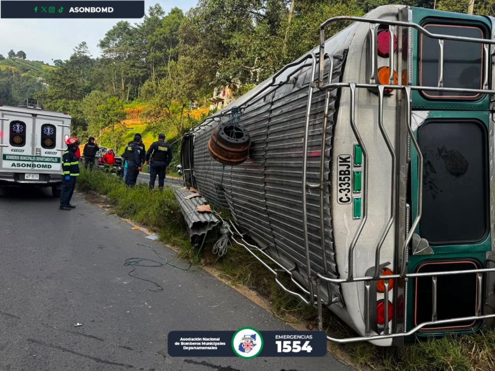 MULTADO | Autobús volcado en Quiché no tenía sistema limitador