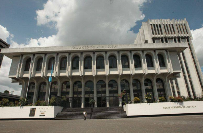 CSJ inicia recepción de expedientes para magistrados de la CC