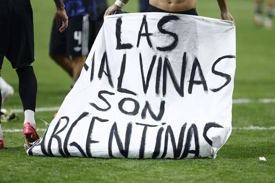 Reino Unido pide a la FIFA investigar gesto de Argentina por Malvinas