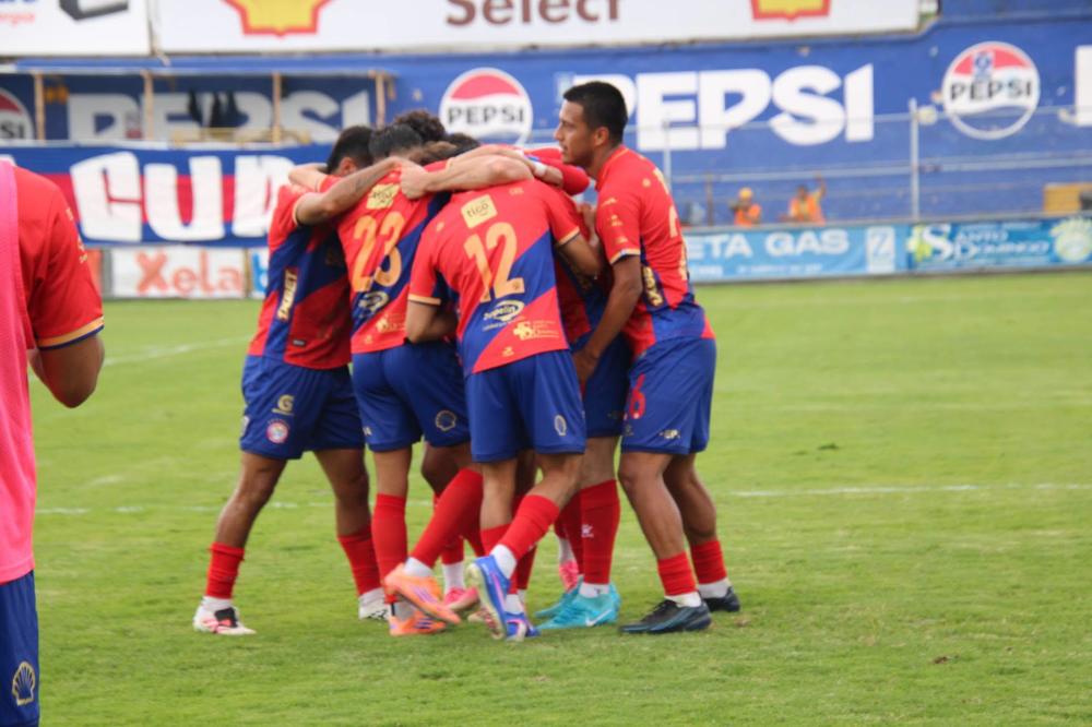 Xelajú MC visita a Mixco en una jornada que moverá la tabla 