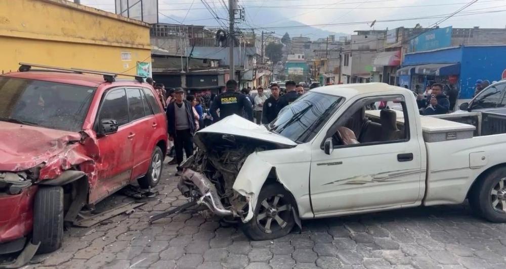 Accidente deja a tres niños heridos y dos adultos dados de alta 