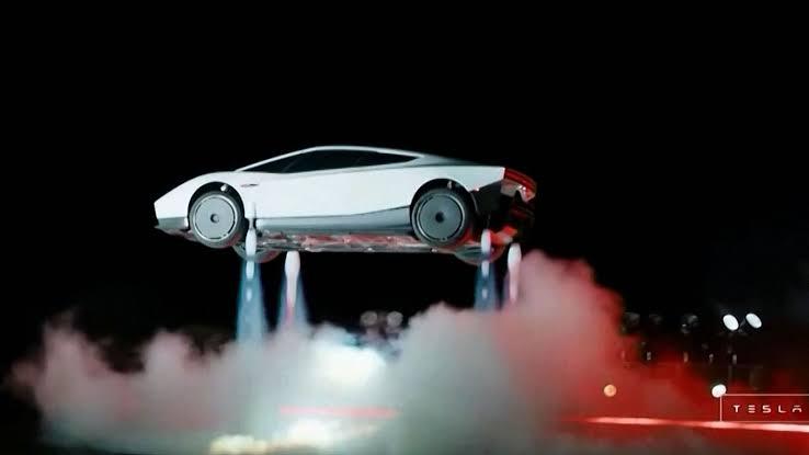 Tesla presenta un Roadster capaz de elevarse y realizar maniobras