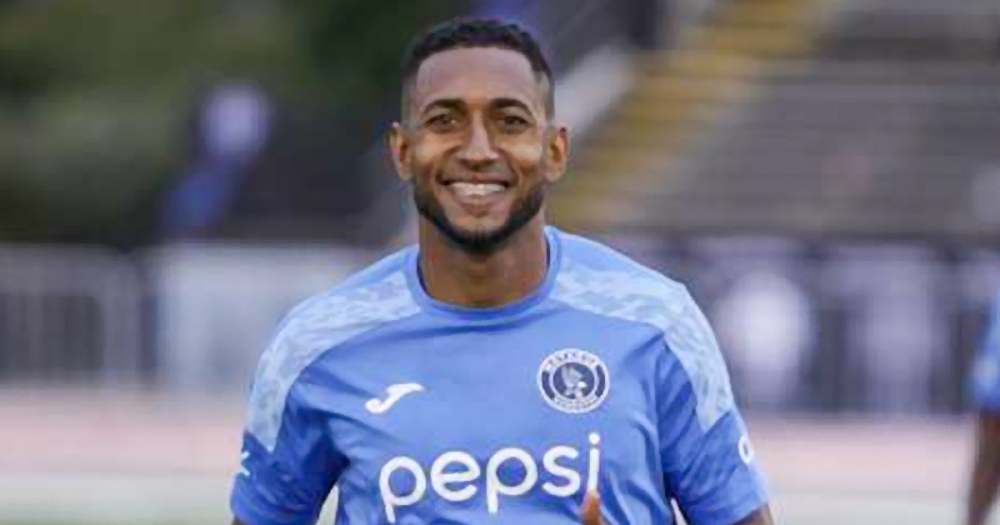 Le lavan la lesión a Romário da Silva tras fuerte luxofractura