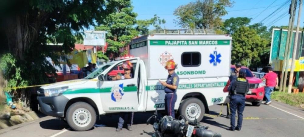 Muere motociclista tras ser atropellado por vehículo en Coatepeque 