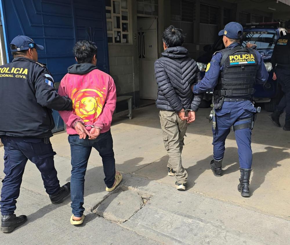 Capturan a tres hermanos por hurto agravado en Quiché