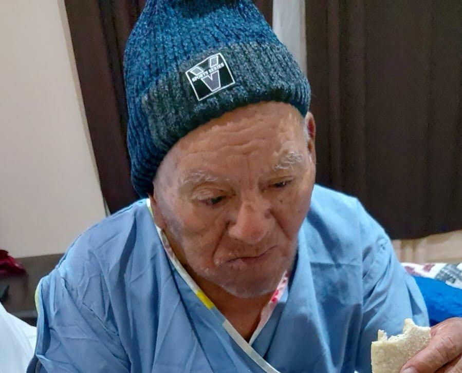 Don Faustino requiere atención especial y el Hogar pide apoyo