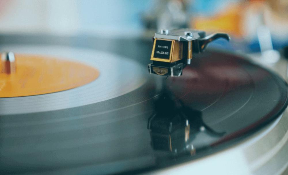 Algunos apuntes sobre la audición y el olfato